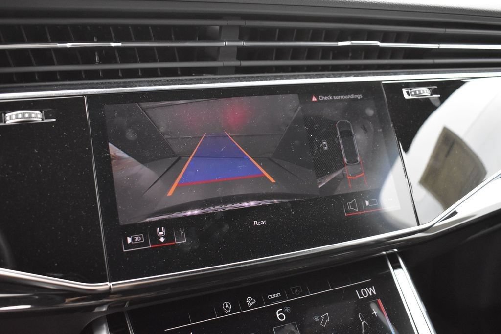 Used 2025 Audi Q7 2.0T Premium AWD/4WD image 11
