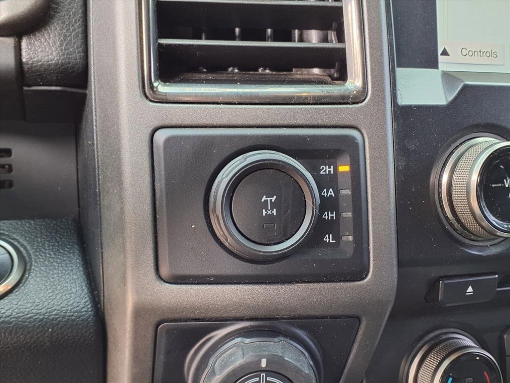 Used 2017 Ford F150 Raptor w/ Equipment Group 802A Luxury image 30