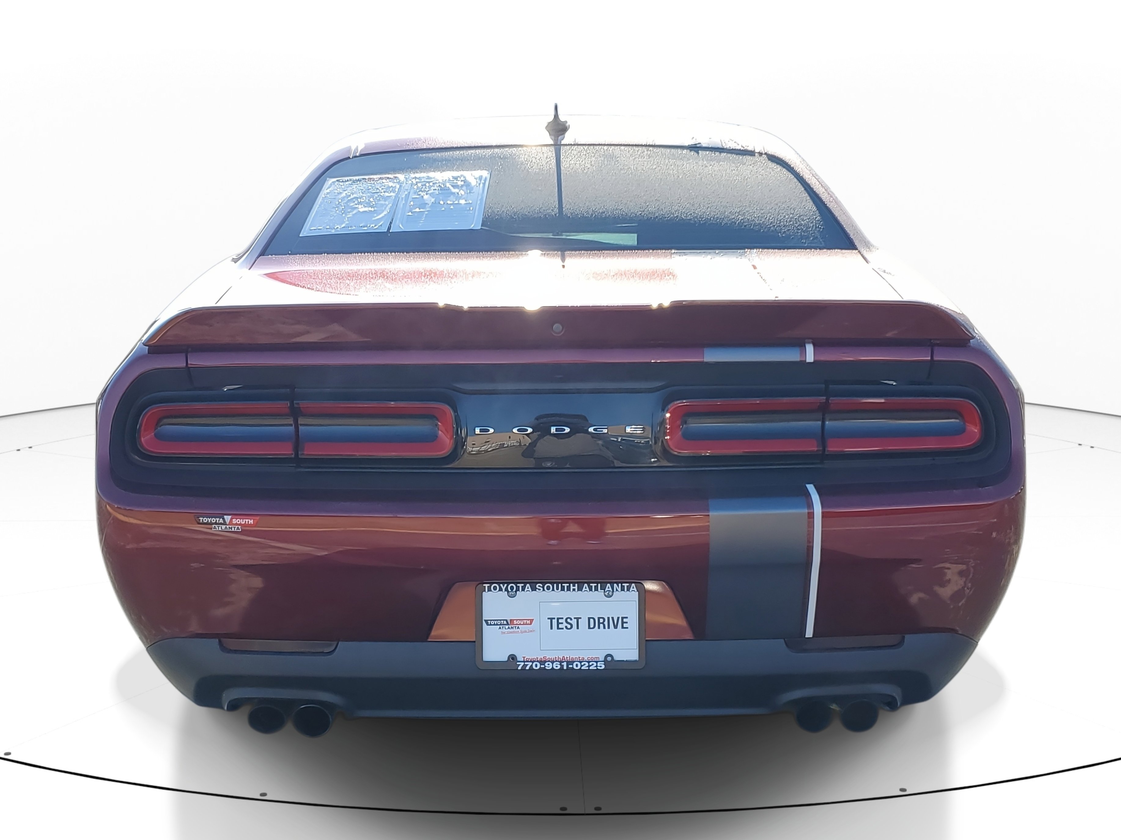 Used 2020 Dodge Challenger SXT image 5