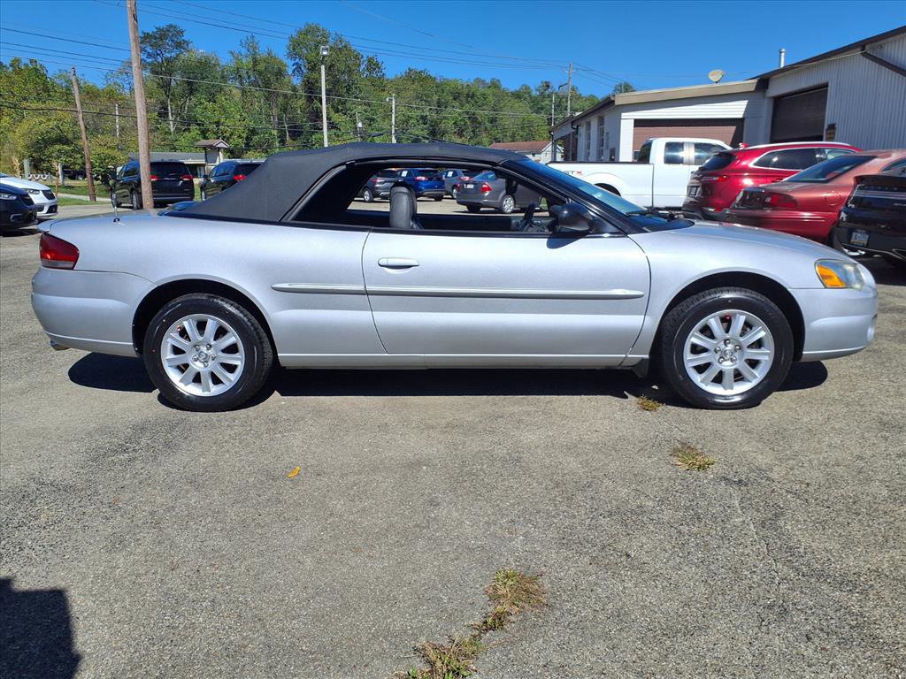 Used 2006 Chrysler Sebring GTC w/ Security Group image 2