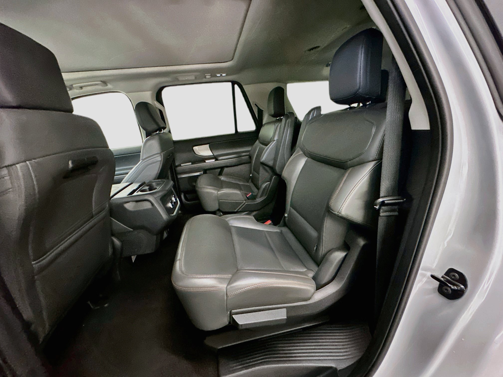 Used 2025 Ford Expedition Max Active AWD/4WD image 30
