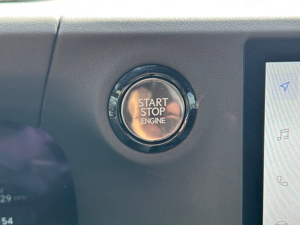 Used 2024 Lexus GX 550 w/ Accessory Package (2T) image 34