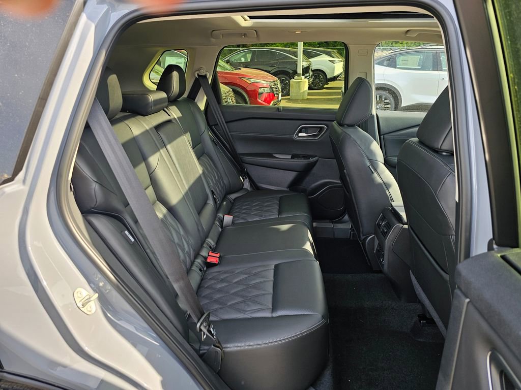 New 2026 Nissan Rogue Platinum w/ Platinum Premium Package AWD/4WD image 25