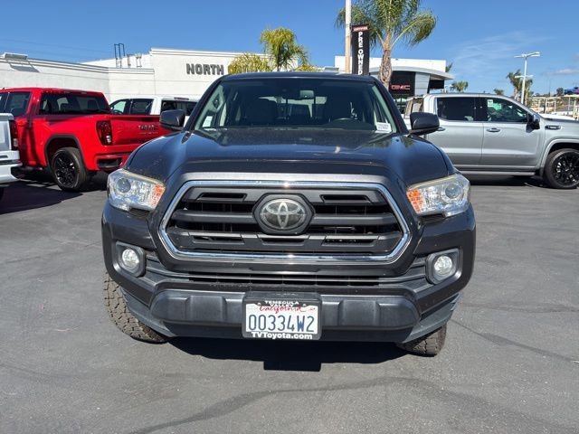 Used 2019 Toyota Tacoma SR5 w/ Exterior Package RWD image 2