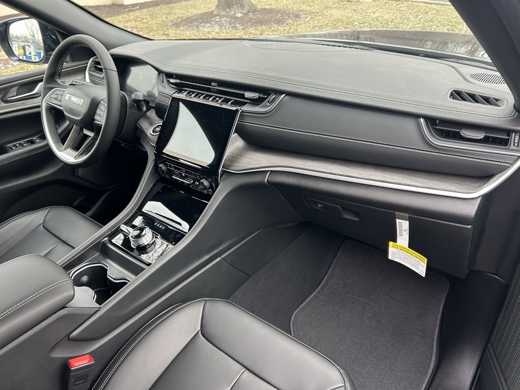 New 2025 Jeep Grand Cherokee L Limited image 21