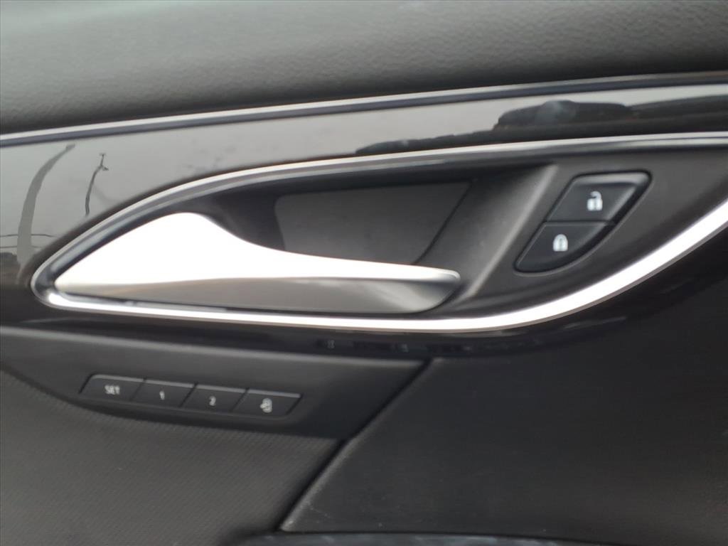 Used 2024 Buick Envision Preferred image 15