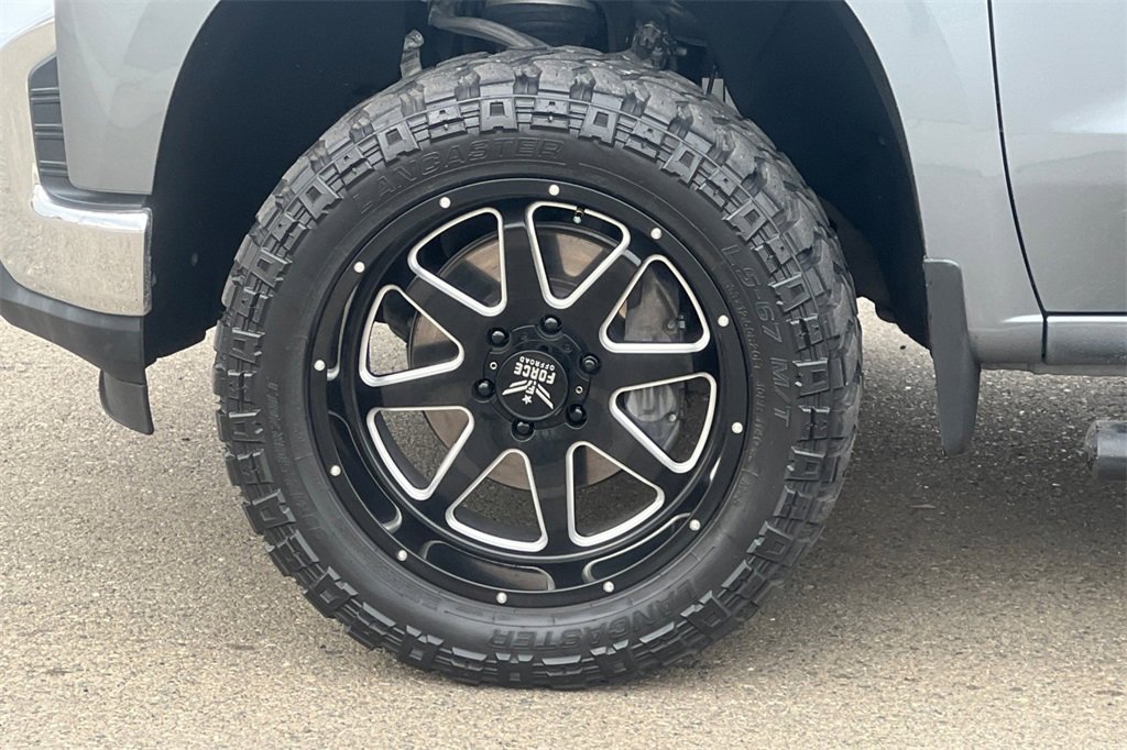 Used 2019 Chevrolet Silverado 1500 LT w/ All-Star Edition image 28
