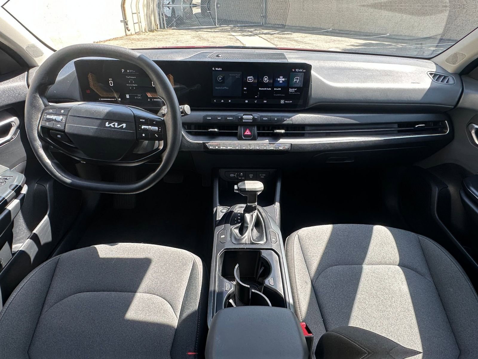 Used 2025 Kia K4 FWD image 32