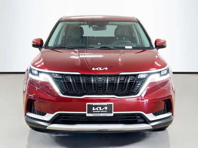 Used 2024 Kia Carnival LX FWD image 2
