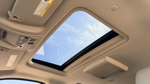 Used 2013 Chevrolet Tahoe LTZ image 47