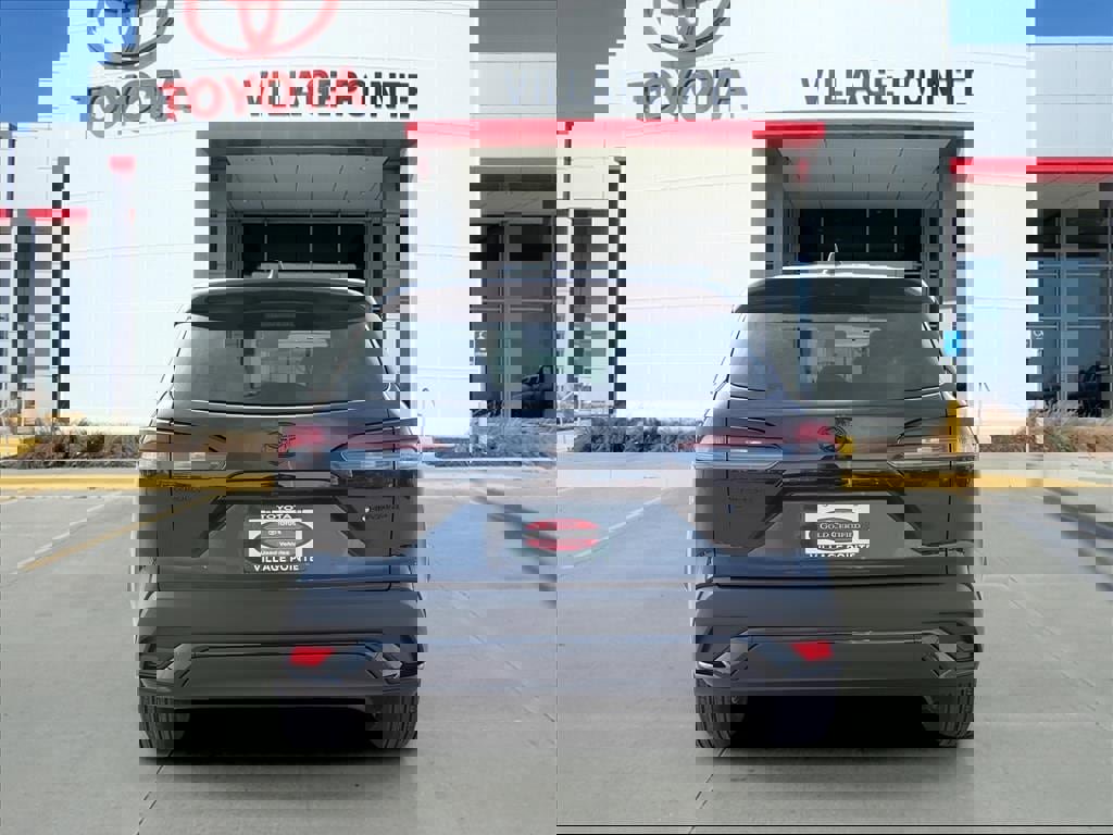 Used 2026 Toyota Corolla Cross S image 4