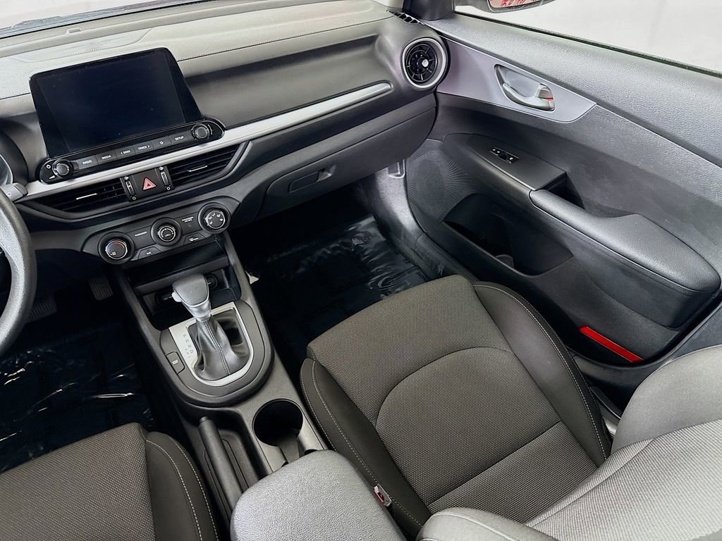 Used 2022 Kia Forte LXS FWD image 24