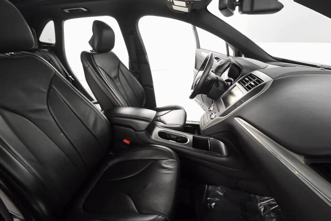 Used 2015 Lincoln MKC AWD w/ Equipment Group 102A Reserve image 26