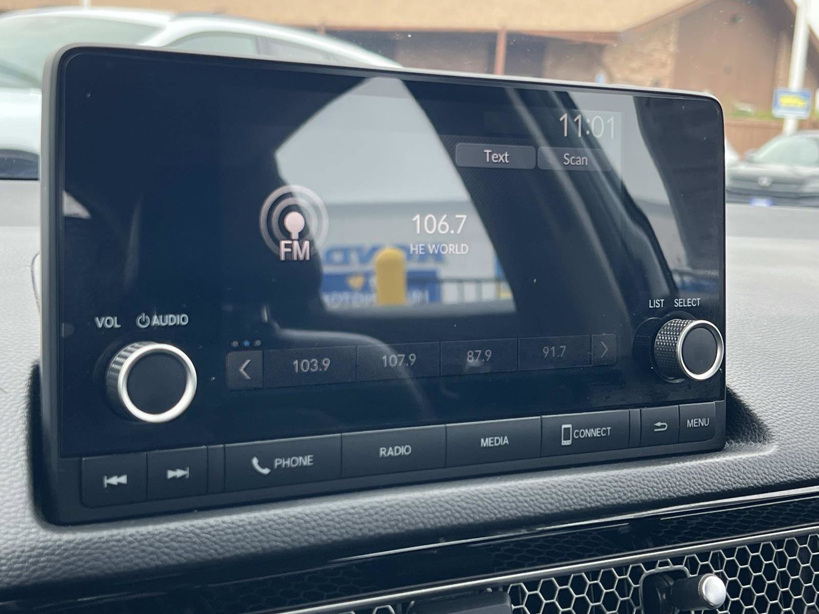 Used 2024 Honda Civic EX-L image 12