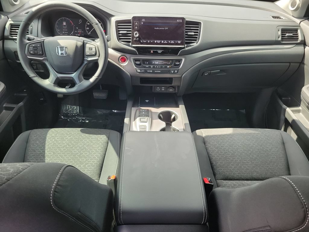 Used 2025 Honda Ridgeline Sport image 13