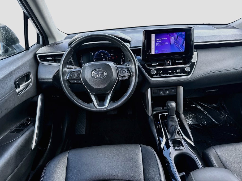 Used 2024 Toyota Corolla Cross XLE AWD/4WD image 21