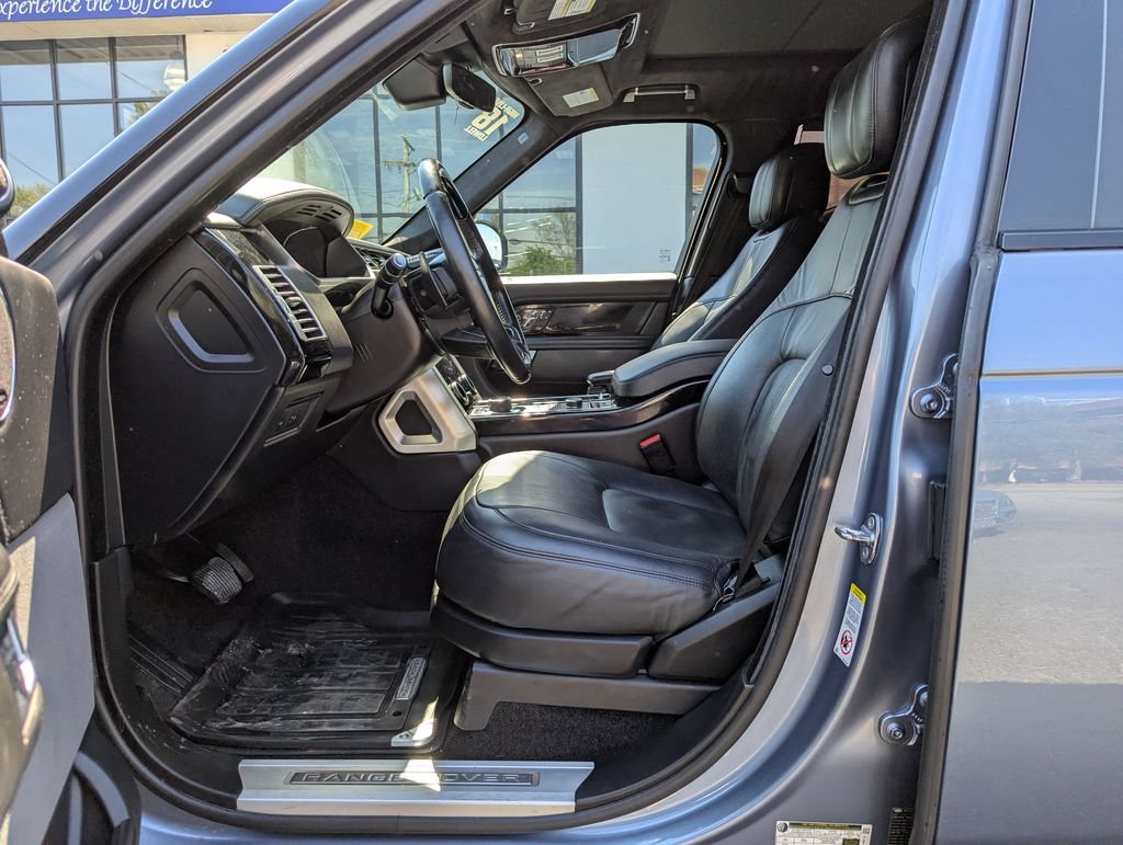 Used 2018 Land Rover Range Rover Long Wheelbase Supercharged AWD/4WD image 13