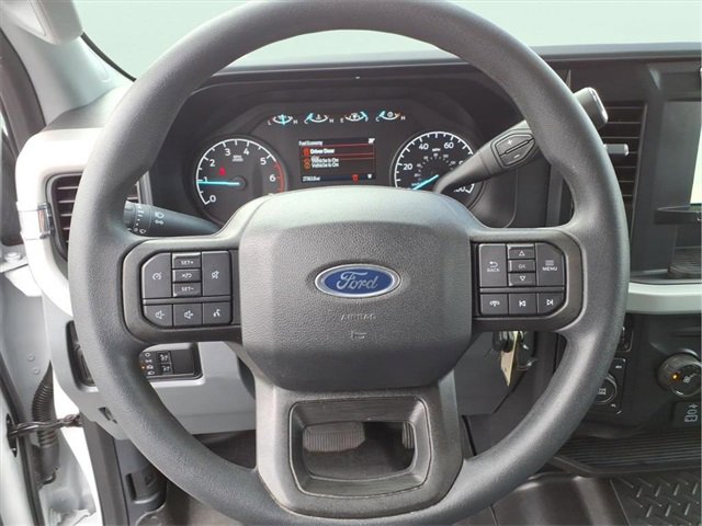 Used 2023 Ford F250 XL w/ Snow Plow/Camper Package image 22