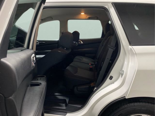 Used 2018 Nissan Pathfinder S AWD/4WD image 23