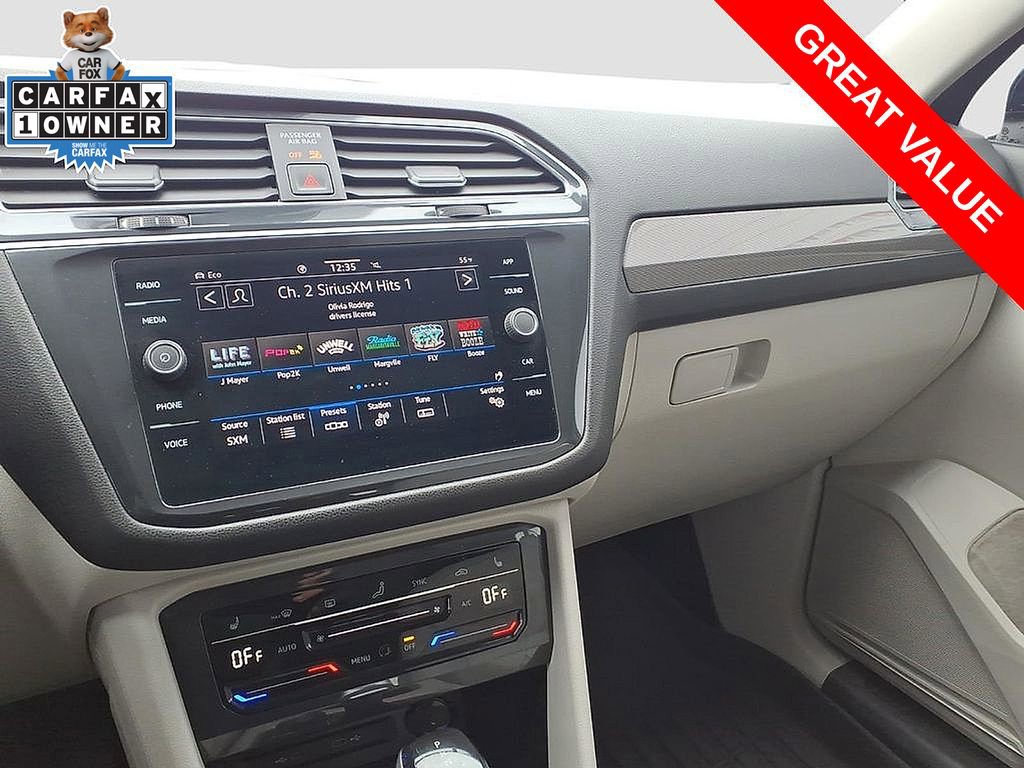 Used 2024 Volkswagen Tiguan SE w/ Panoramic Sunroof Package AWD/4WD image 25