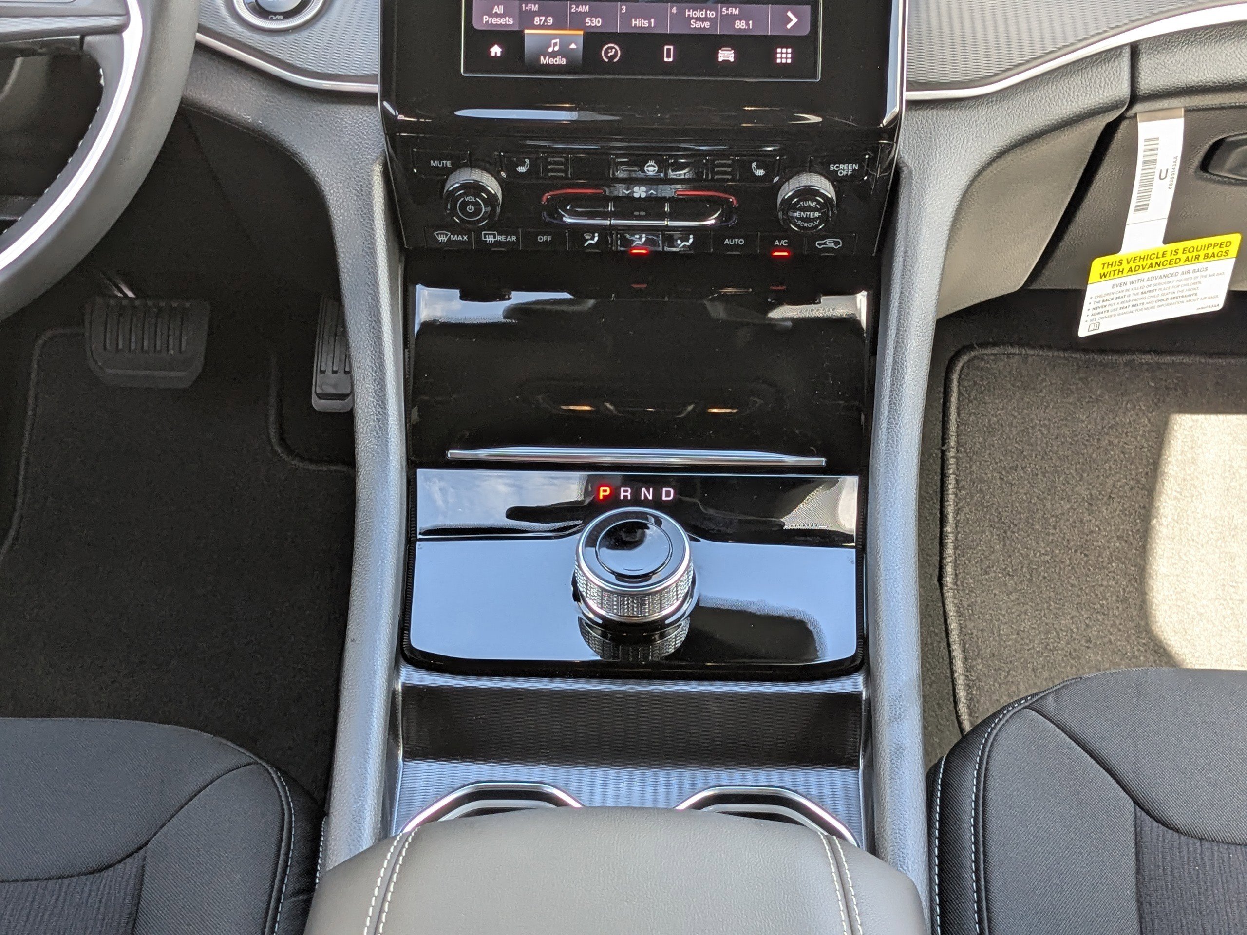 New 2026 Jeep Grand Cherokee 2WD image 17