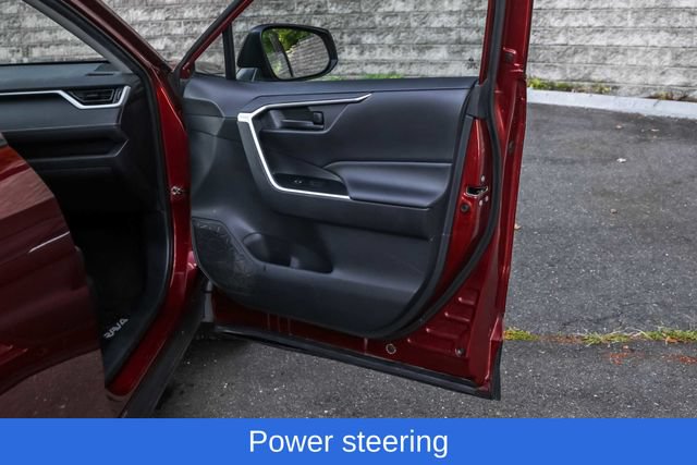 Used 2020 Toyota RAV4 LE w/ All Weather Liner Package AWD/4WD image 17