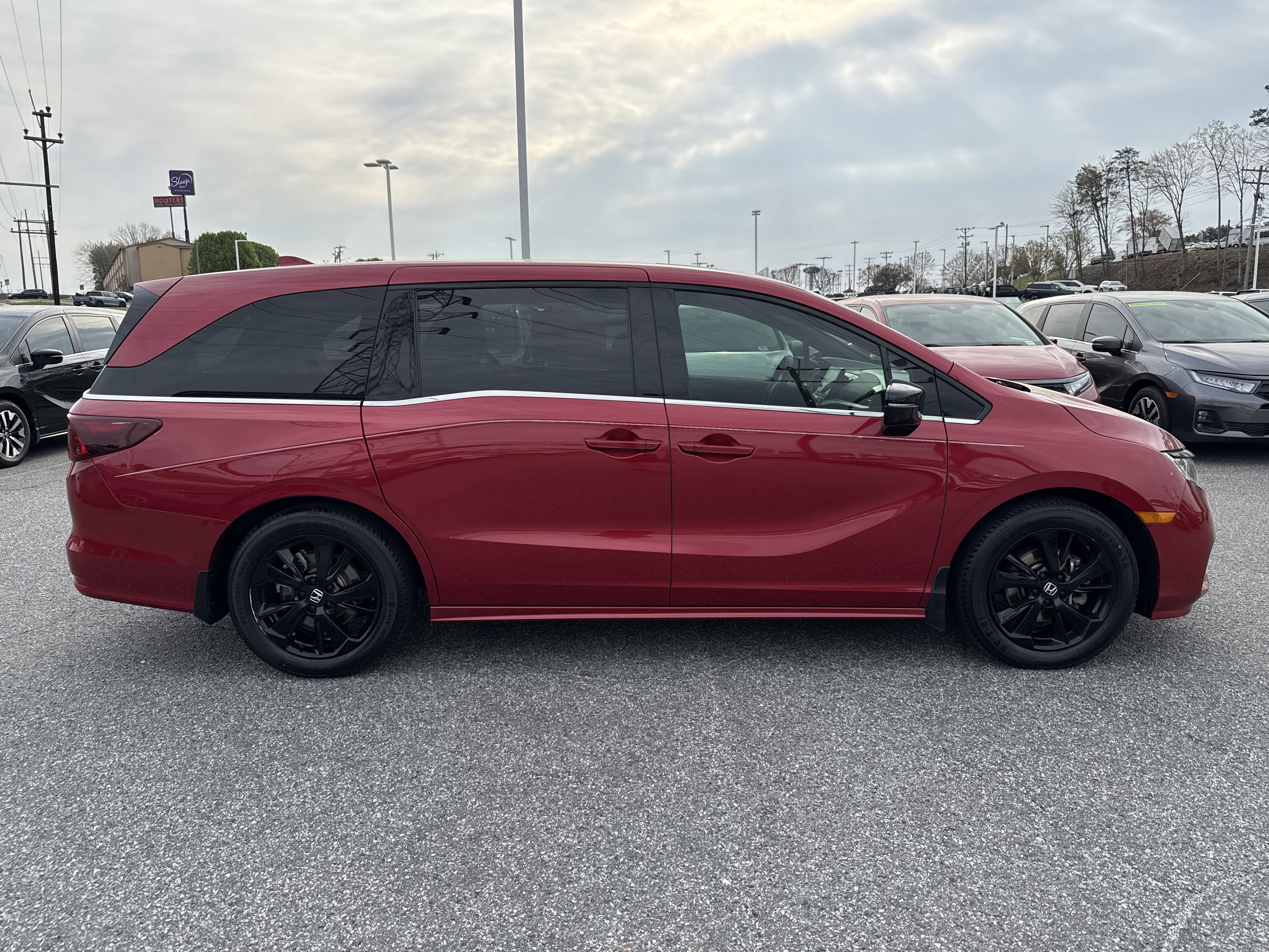 Certified 2024 Honda Odyssey Sport image 11