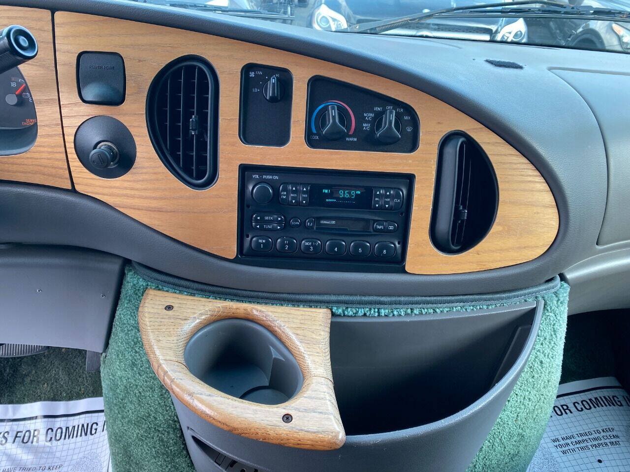 Used 1997 Ford E-150 and Econoline 150 RWD image 15