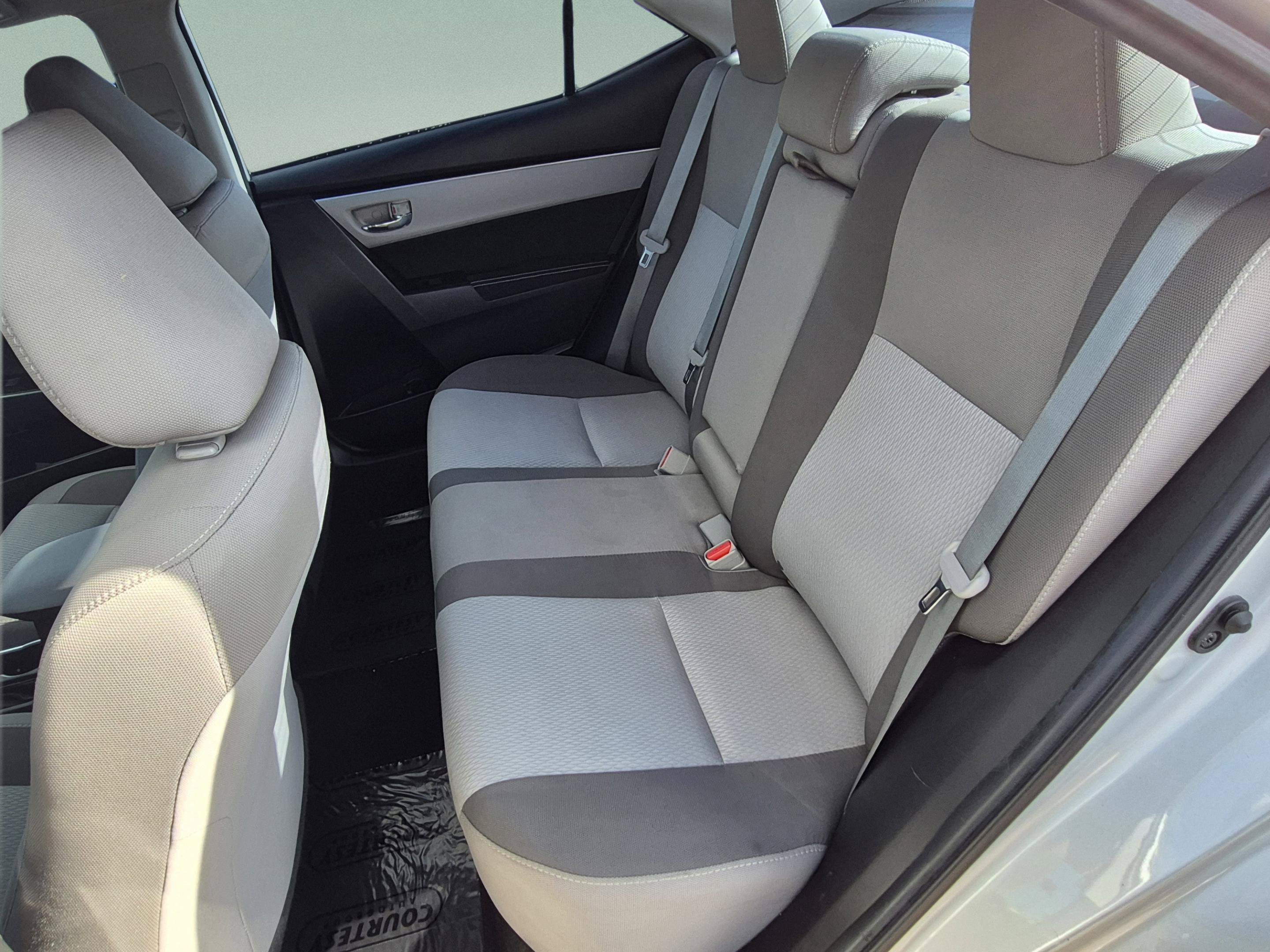 Used 2019 Toyota Corolla LE FWD image 17