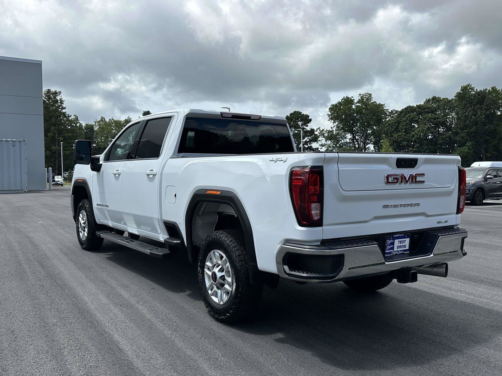 Used 2023 GMC Sierra 2500 SLE AWD/4WD image 24