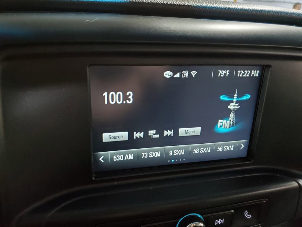 Used 2018 Chevrolet Silverado 1500 Custom w/ Custom Value Package AWD/4WD image 31