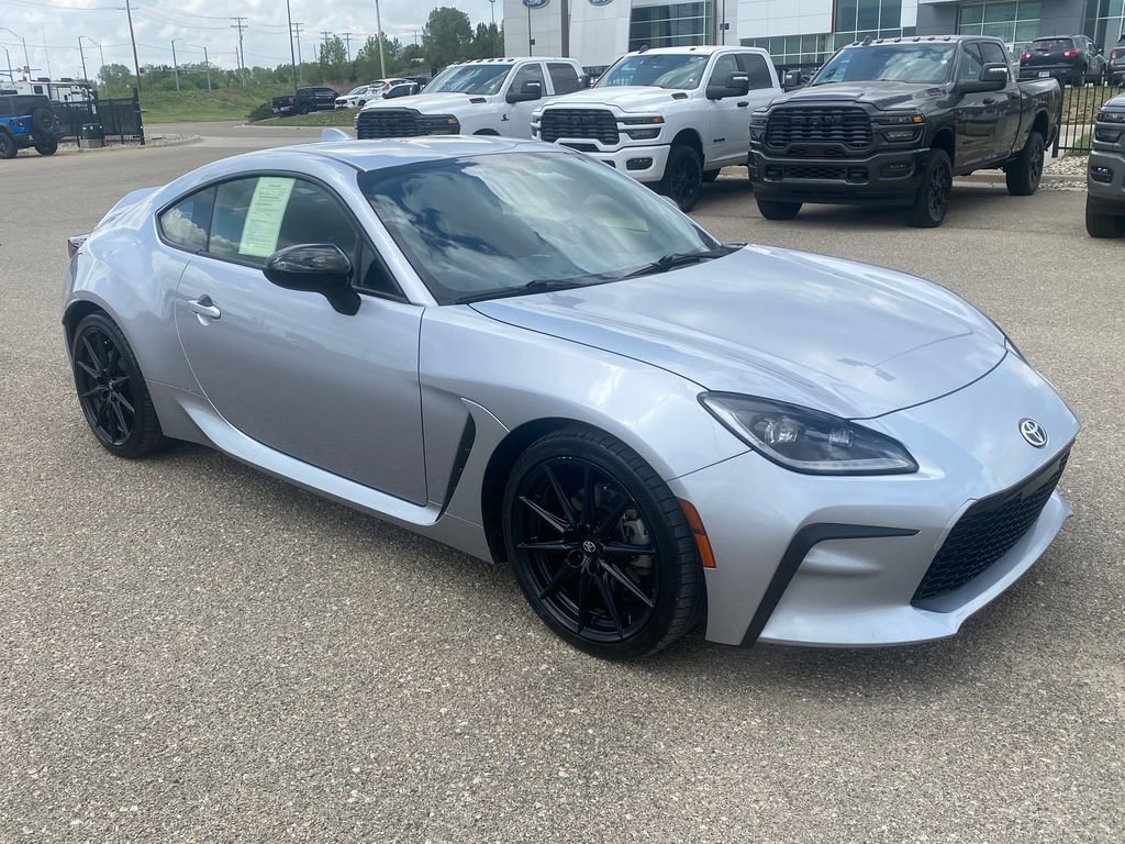 Used 2022 Toyota GR86 Premium w/ ALL Weather Mat Package (TMS) RWD image 8