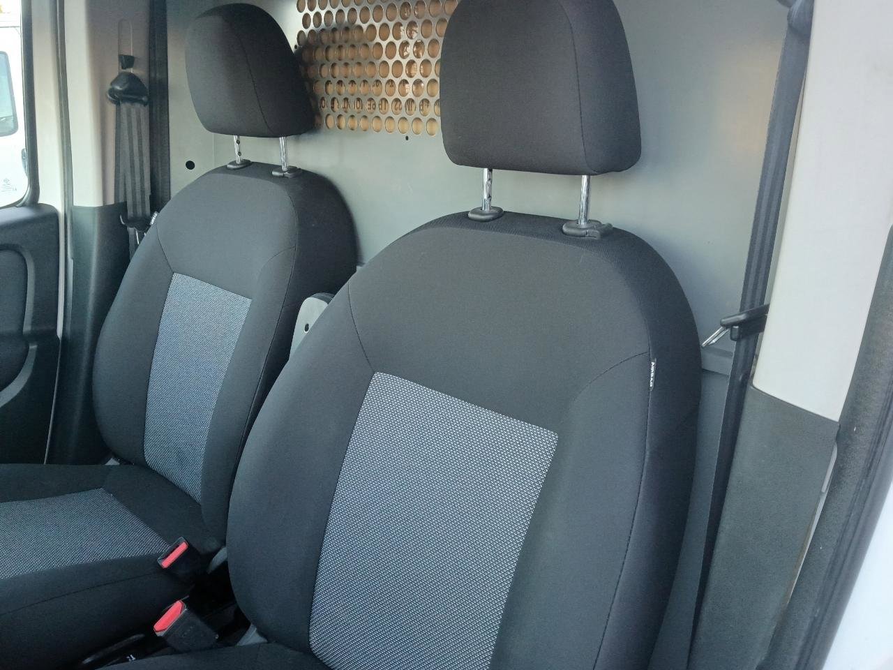 Used 2015 RAM ProMaster City Tradesman w/ Rear Back-up Camera Group image 15