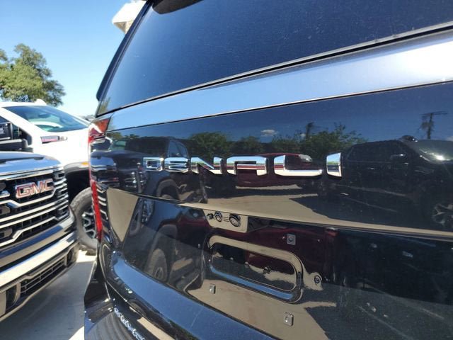 New 2026 GMC Yukon Denali AWD/4WD image 9