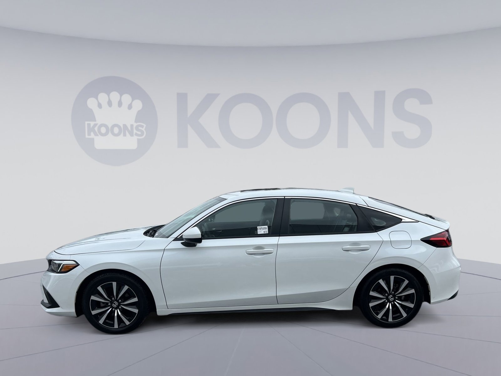 Used 2024 Honda Civic EX-L image 2