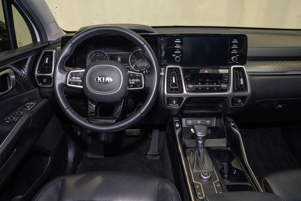 Certified 2021 Kia Sorento S image 2