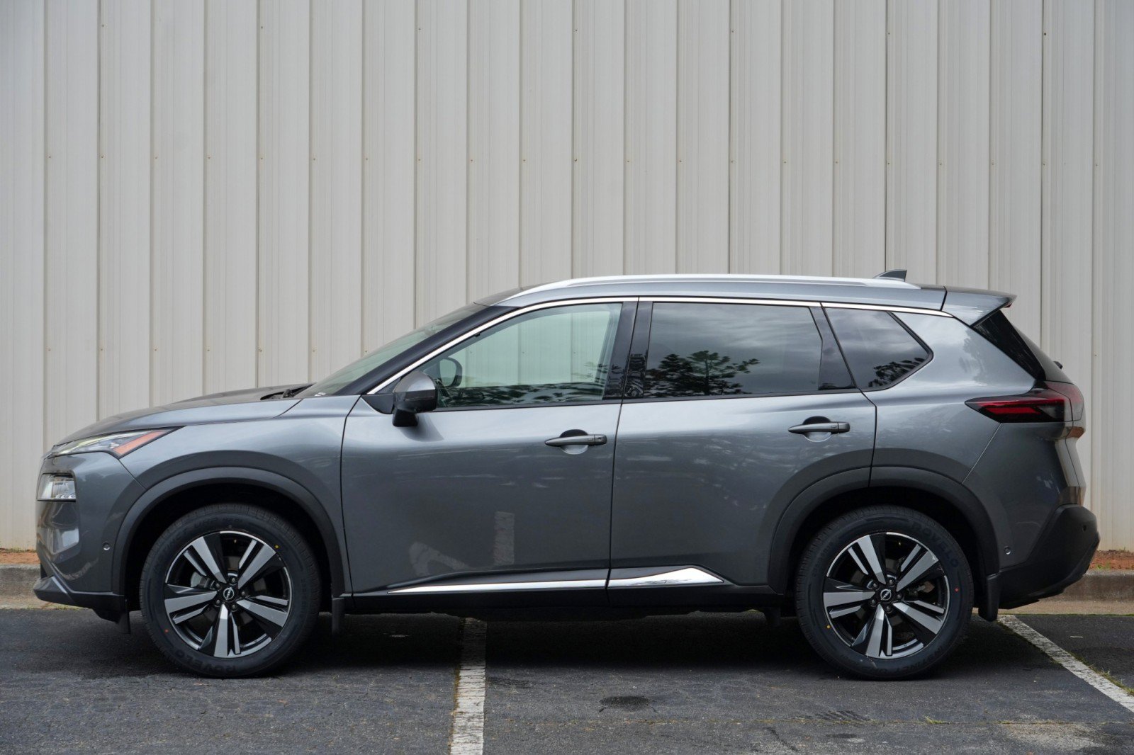 Used 2022 Nissan Rogue SL w/ SL Premium Package FWD image 46