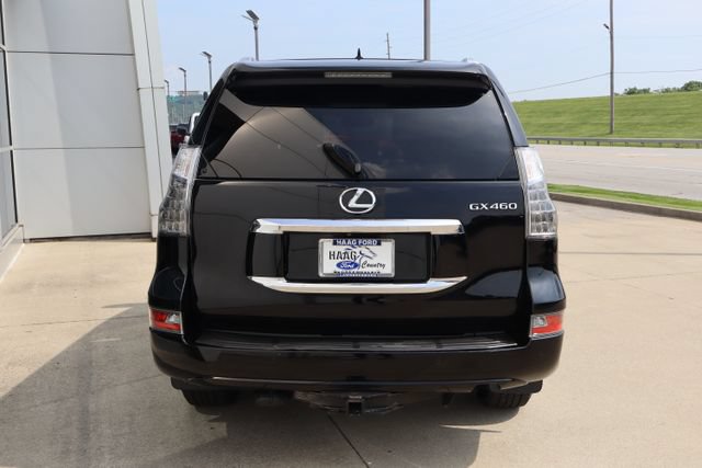 Used 2014 Lexus GX 460 w/ Premium Package AWD/4WD image 4