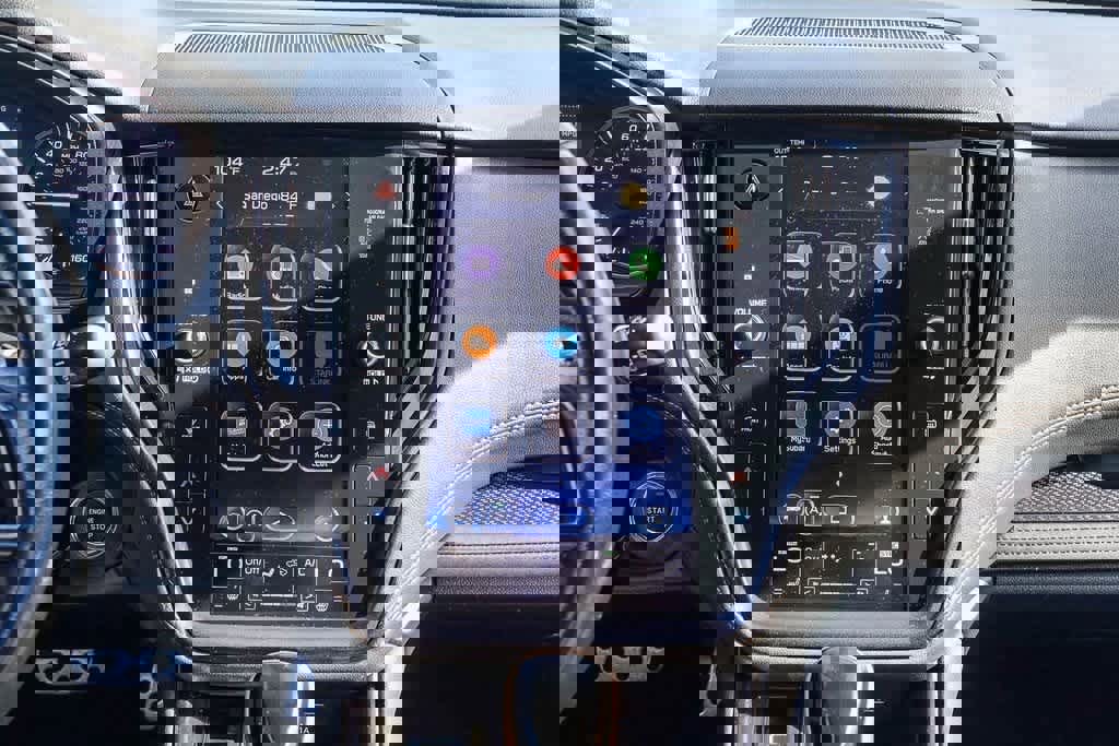 Used 2022 Subaru Outback Wilderness image 12