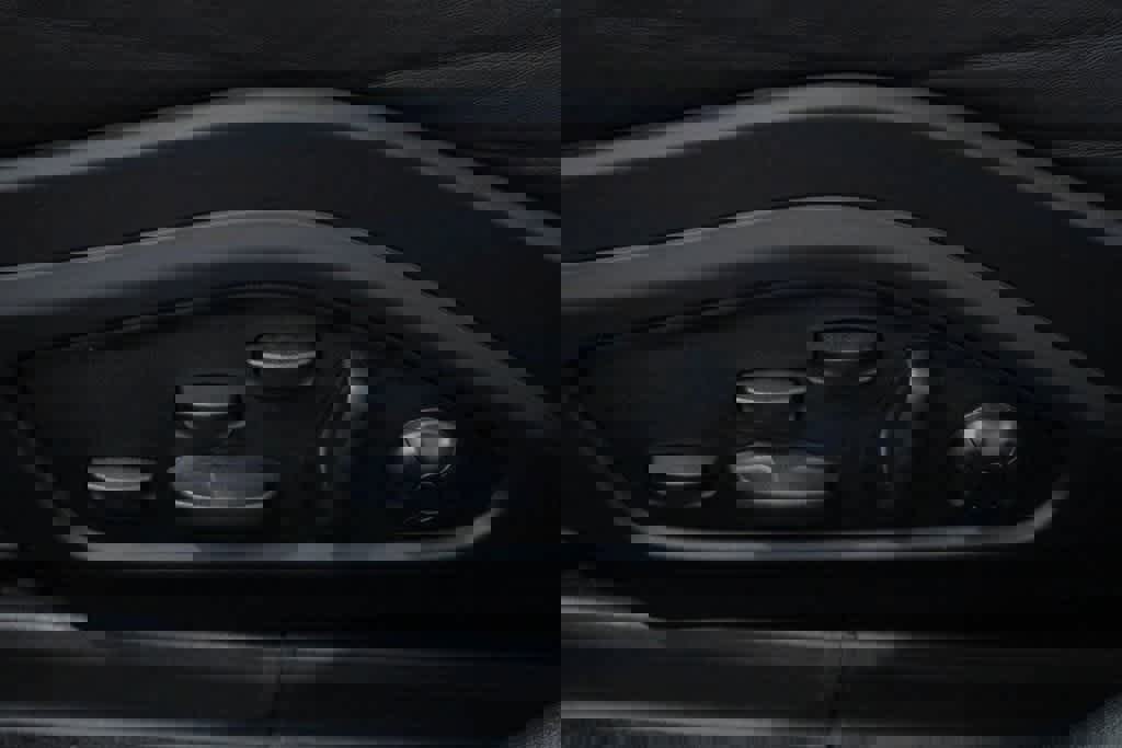 Certified 2024 Porsche Panamera 4 image 17