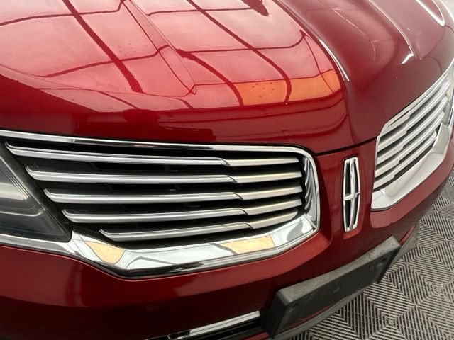 Used 2017 Lincoln MKX Select w/ Select Plus Package FWD image 30