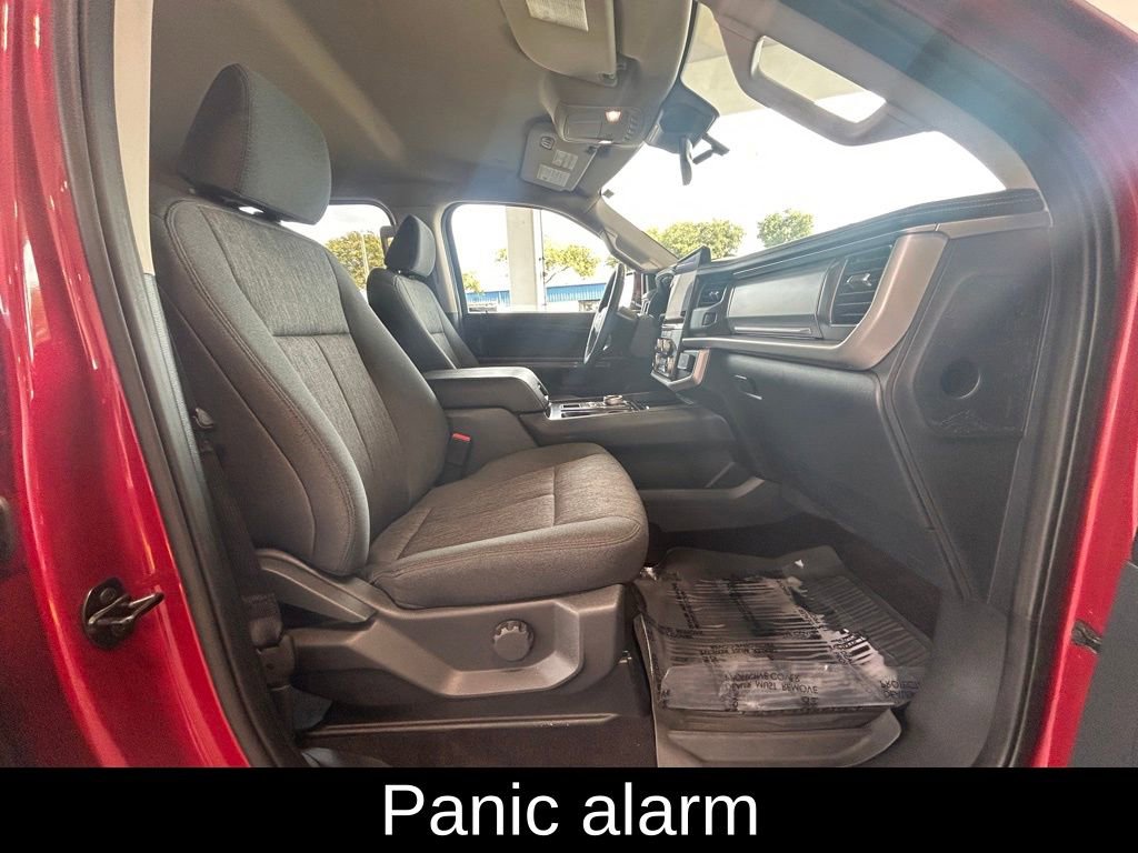 Used 2022 Ford Expedition XLT image 23