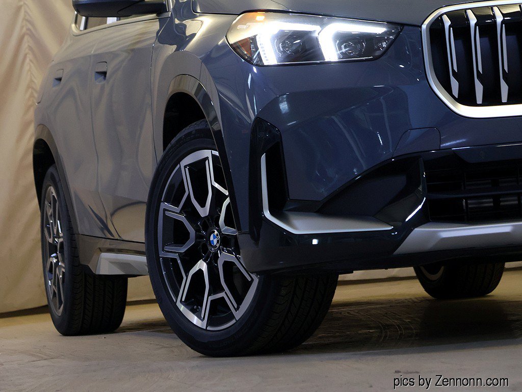 New 2026 BMW X1 xDrive28i w/ Technology Package AWD/4WD image 4