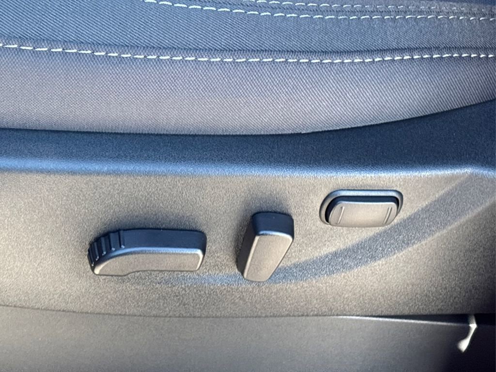 New 2026 Nissan Frontier SV w/ Tow Package image 35