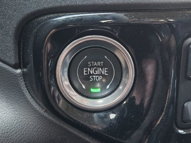 Used 2024 GMC Sierra 1500 SLT AWD/4WD image 21