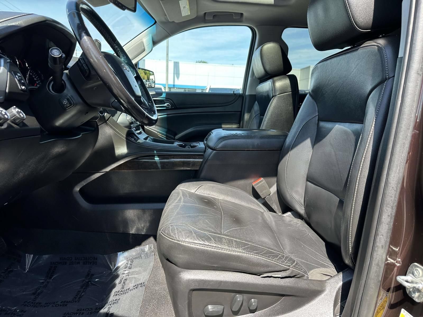 Certified 2020 Chevrolet Tahoe LT w/ Luxury Package AWD/4WD image 22