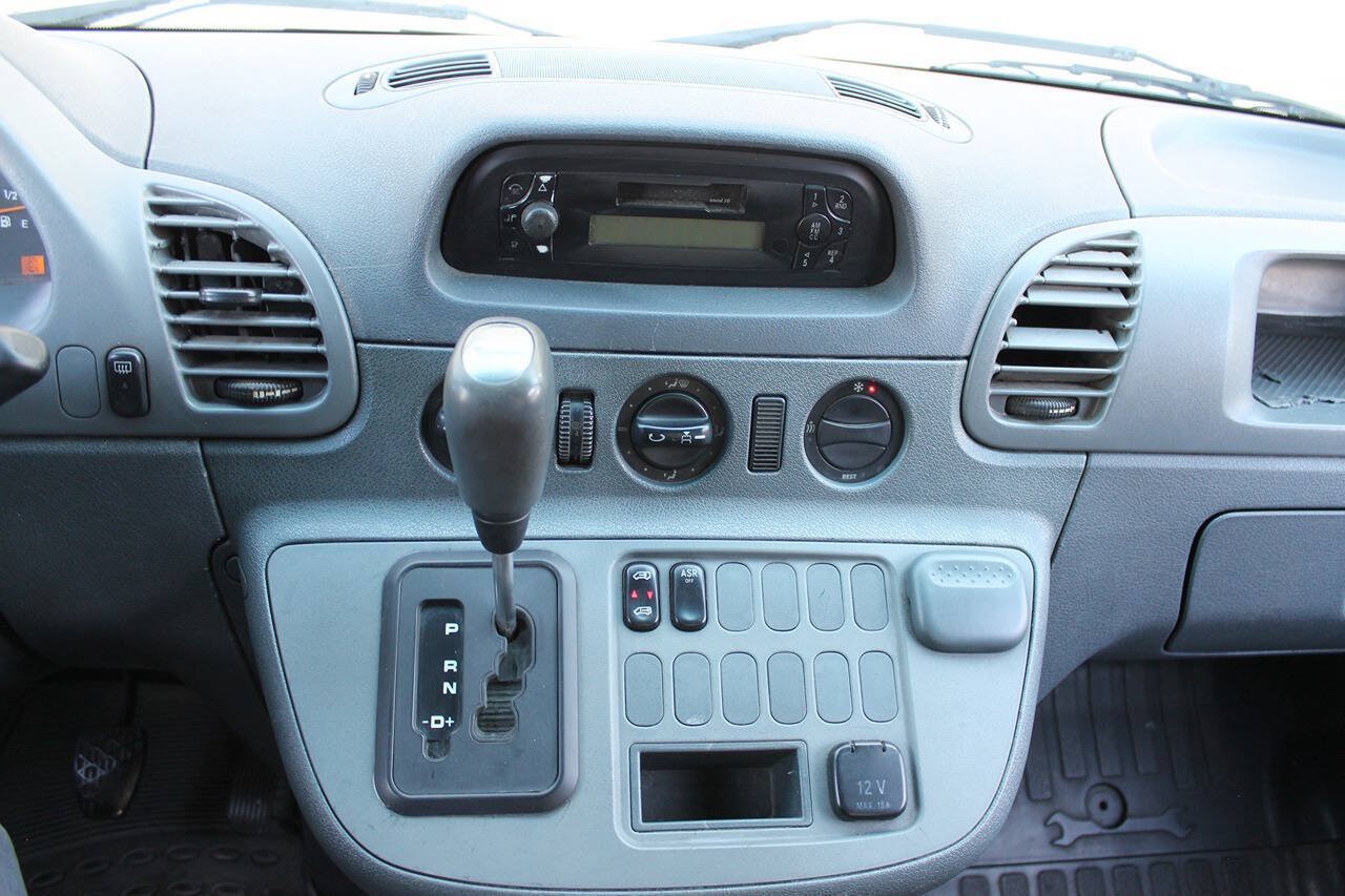 Used 2005 Dodge Sprinter 2500 w/ PWR Convenience Group RWD image 33