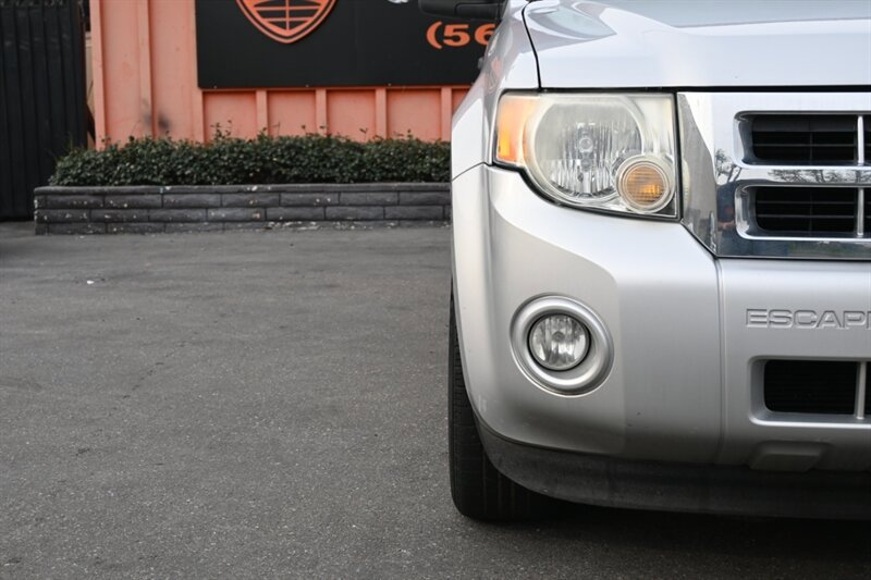 Used 2009 Ford Escape XLT image 3