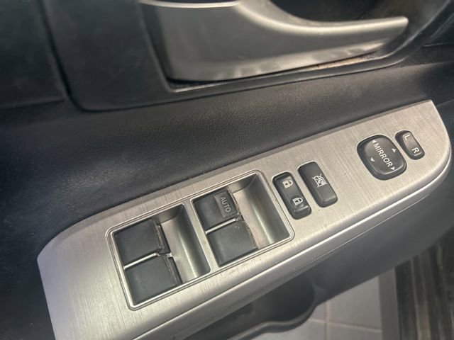 Used 2012 Toyota Camry SE FWD image 8