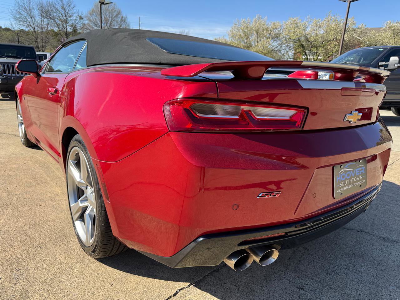 Used 2017 Chevrolet Camaro SS image 4
